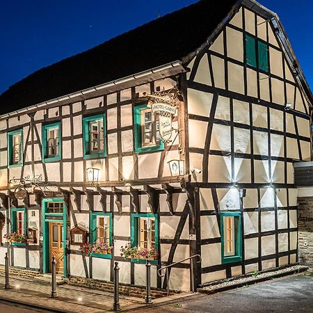 Land-Hotel Zum Schwan, Garni Weilerswist-Metternich, 3 E-Ladestationen, Naehe Phantasialand, Palmenparadies Euskirchen Екстериор снимка