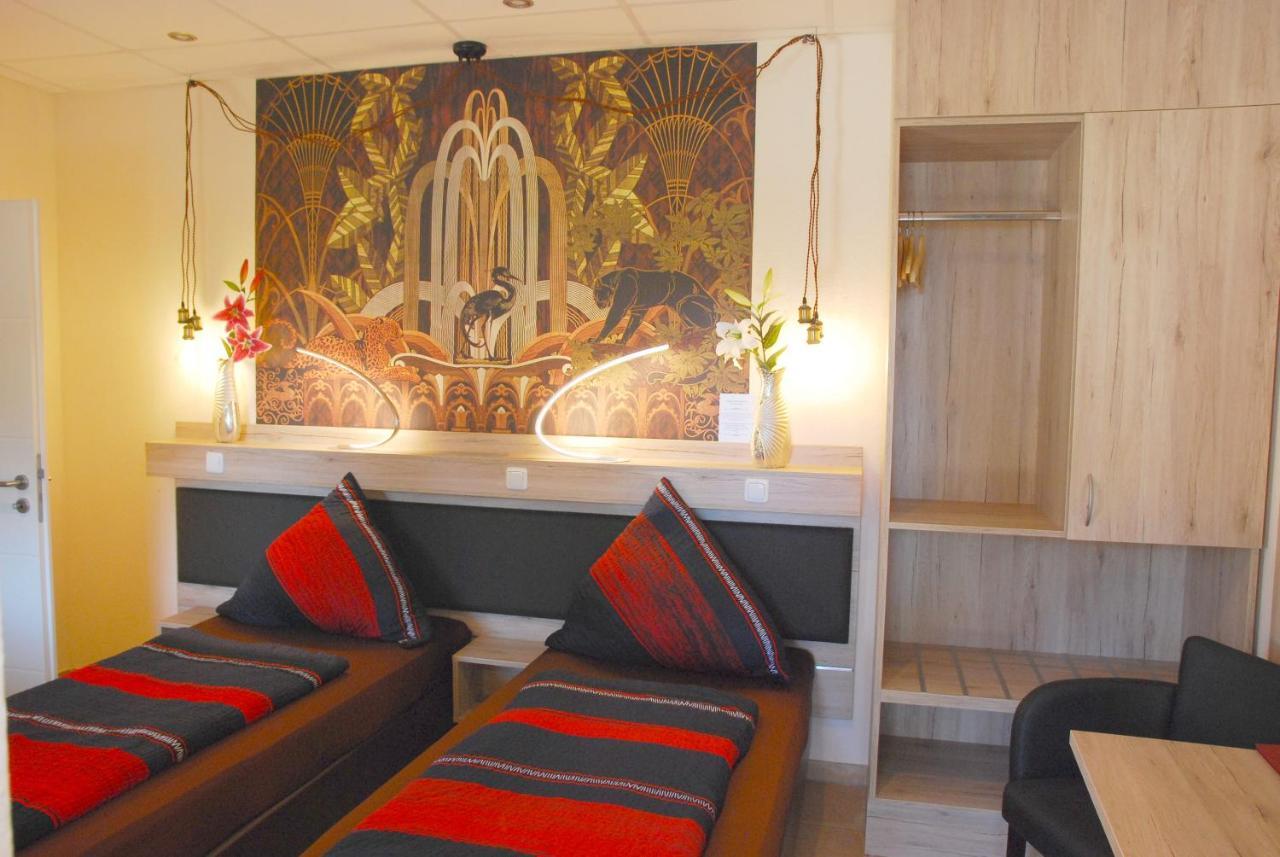 Land-Hotel Zum Schwan, Garni Weilerswist-Metternich, 3 E-Ladestationen, Naehe Phantasialand, Palmenparadies Euskirchen Екстериор снимка