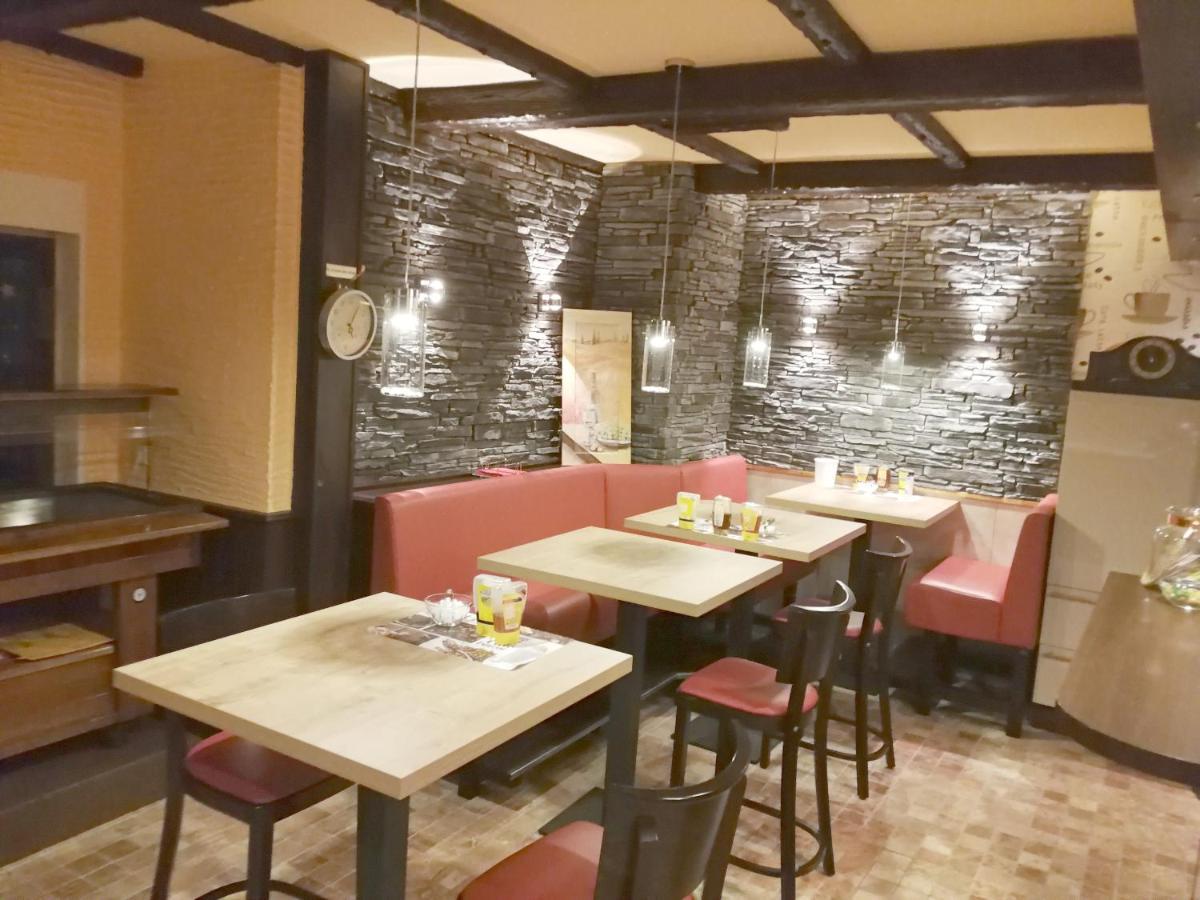 Land-Hotel Zum Schwan, Garni Weilerswist-Metternich, 3 E-Ladestationen, Naehe Phantasialand, Palmenparadies Euskirchen Екстериор снимка