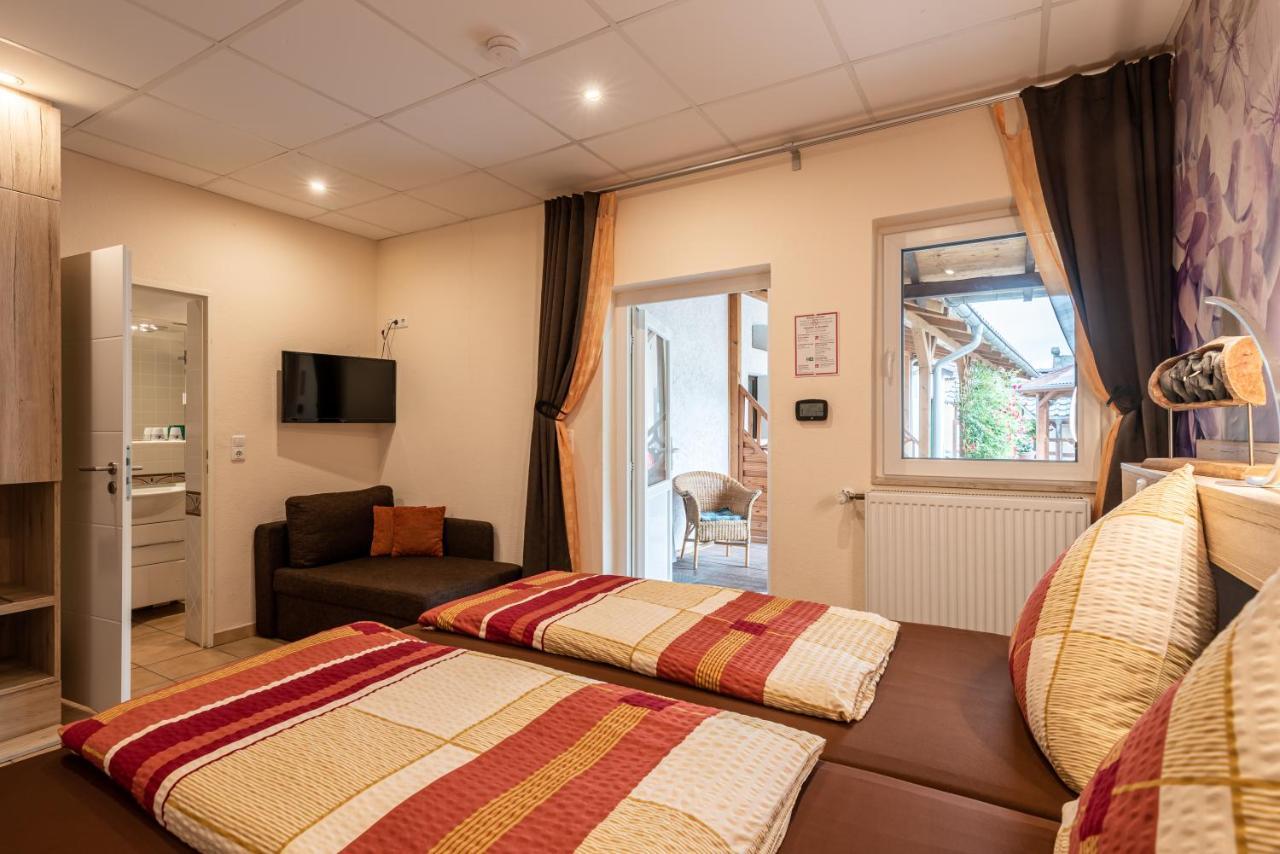 Land-Hotel Zum Schwan, Garni Weilerswist-Metternich, 3 E-Ladestationen, Naehe Phantasialand, Palmenparadies Euskirchen Екстериор снимка