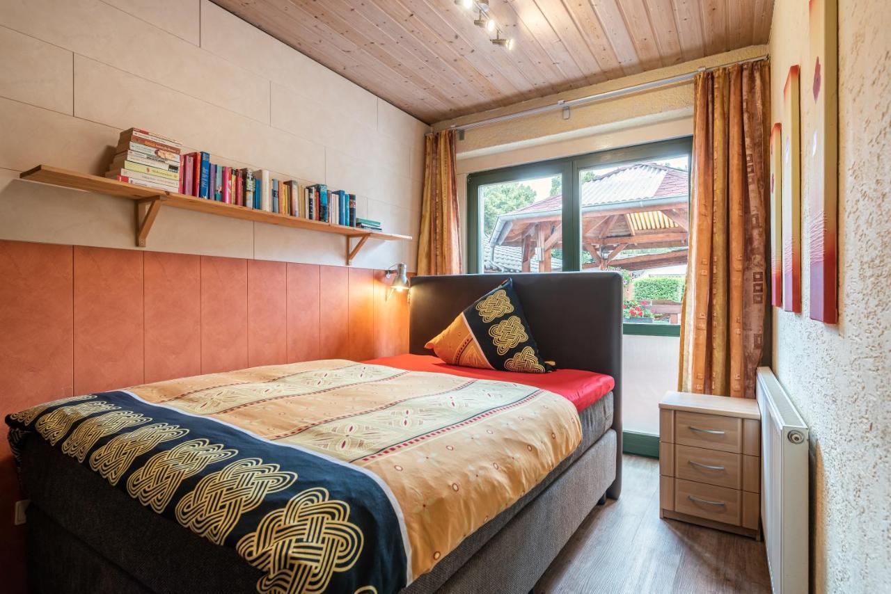 Land-Hotel Zum Schwan, Garni Weilerswist-Metternich, 3 E-Ladestationen, Naehe Phantasialand, Palmenparadies Euskirchen Екстериор снимка