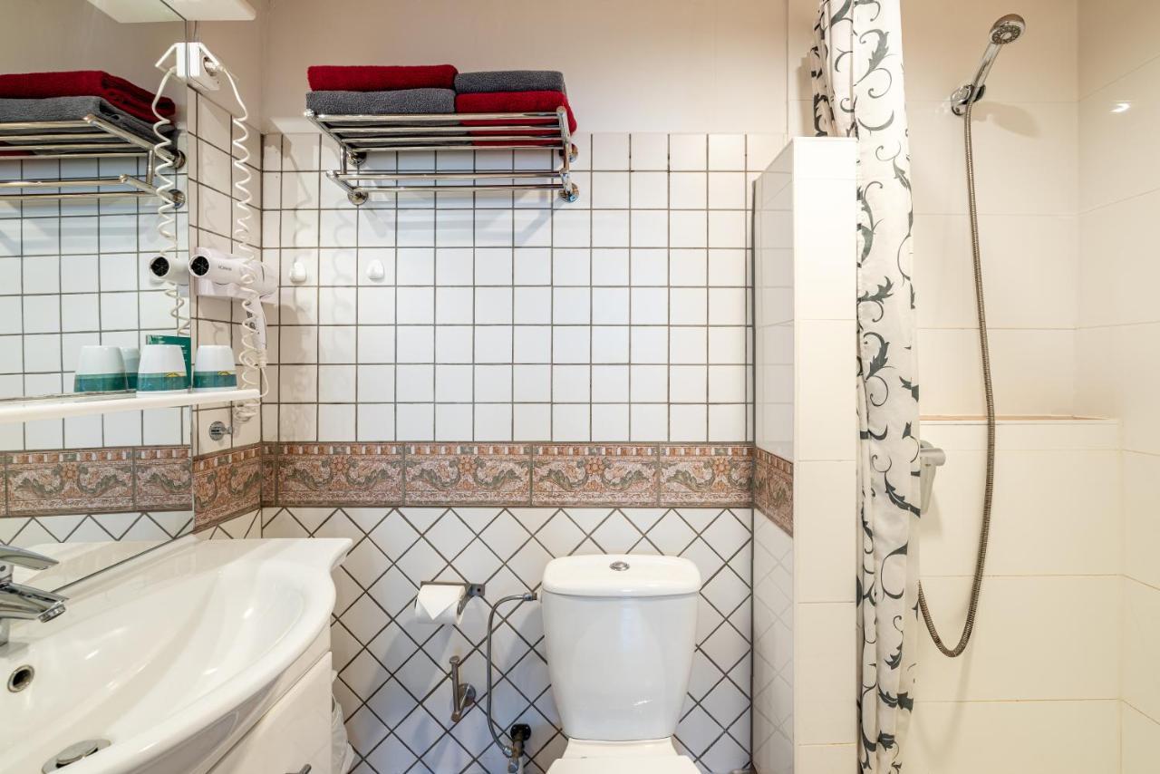 Land-Hotel Zum Schwan, Garni Weilerswist-Metternich, 3 E-Ladestationen, Naehe Phantasialand, Palmenparadies Euskirchen Екстериор снимка